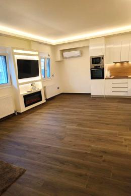 Μοναδικό ακίνητο προς ενοικίαση στο Θησειο